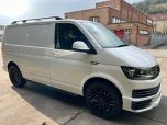 VOLKSWAGEN TRANSPORTER T6 TDI 150 6 SPEED STARTLINE SWB WINDOW VAN WITH TAILGATE IN CANDY WHITE - EURO SIX - 3330 - 2