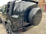 LAND ROVER DEFENDER 90 3.0 D250 MHEV HARDTOP S IN SANTORINI BLACK WITH JUMP SEAT - 3467 - 8