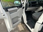 VOLKSWAGEN TRANSPORTER T6 TDI TRENDLINE SWB IN CANDY WHITE - EURO SIX - 3349 - 12