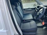 VOLKSWAGEN TRANSPORTER T6 TDI STARTLINE SWB IN CANDY WHITE - EURO SIX - 3465 - 15